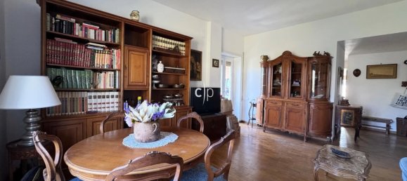 3 rooms Apartment in Rome, Italy No. 191641 2