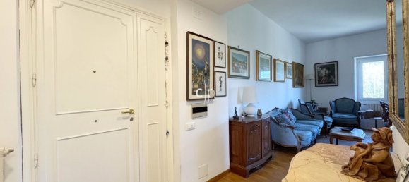 3 rooms Apartment in Rome, Italy No. 191641 4