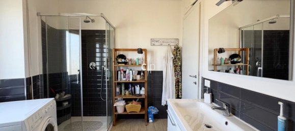 3 rooms Apartment in Rome, Italy No. 191641 17