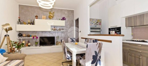 2 Schlafzimmer Wohnung in Chieri, Italy, Nr. 259800 3