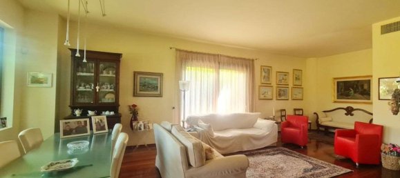 7 bedrooms House in Jesi, Italy No. 371961 4