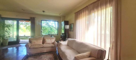 7 bedrooms House in Jesi, Italy No. 371961 2