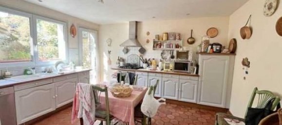 4 bedrooms House in Gisors, France No. 354506 3