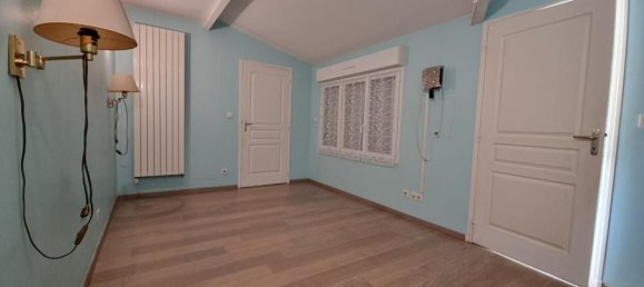 5 Schlafzimmer Haus in Lorris, France, Nr. 233658 6