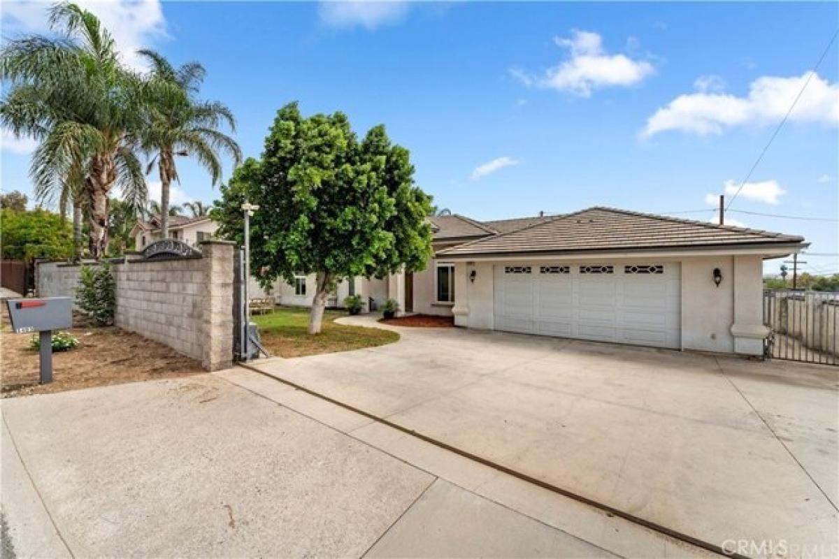 3 bedrooms House in San Bernardino, USA No. 375876