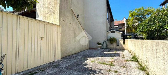 3 bedrooms Apartment in Comacchio, Italy No. 310064 34