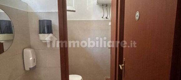 Propiedad comercial de 3 habitaciónes en Genoa, Italy No. 262499 12