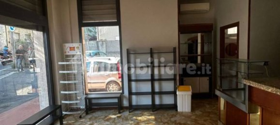 Propiedad comercial de 3 habitaciónes en Genoa, Italy No. 262499 5