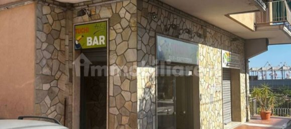 Propiedad comercial de 3 habitaciónes en Genoa, Italy No. 262499 8