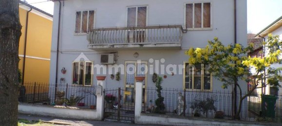 2 bedrooms Apartment in Fiscaglia, Italy No. 151785 2