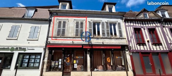 Estudio en Auxerre, France No. 359717 6