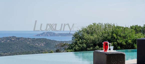 6 bedrooms Villa in Arzachena, Italy No. 64887 12