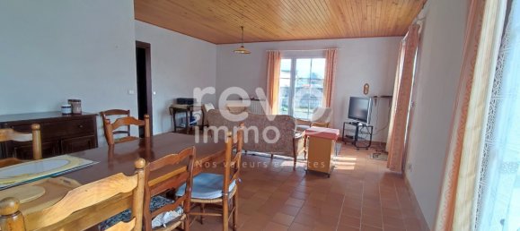 2 bedrooms Villa in La Chevroliere, France No. 102743 3
