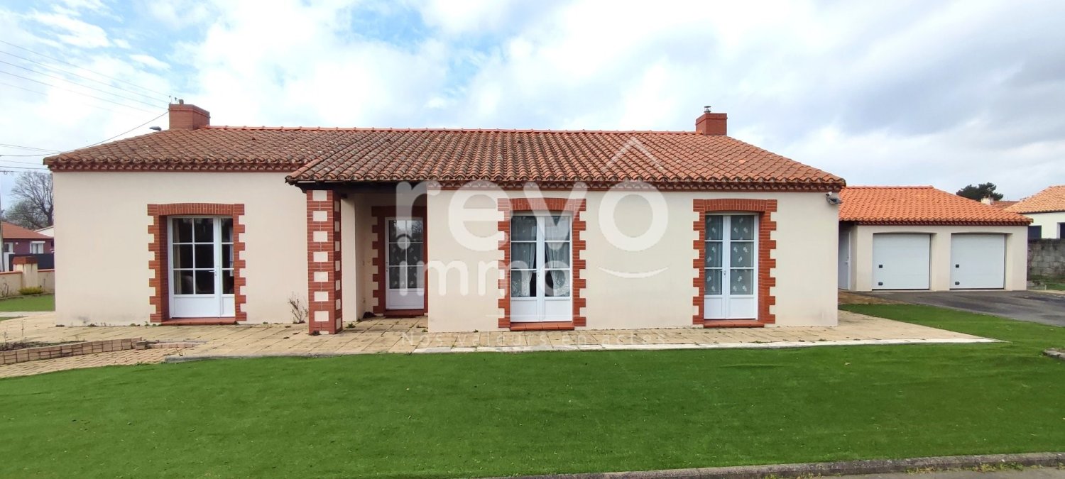 2 bedrooms Villa in La Chevroliere, France No. 102743