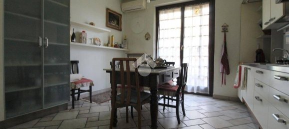 3 غرف نوم فيلا في Rescaldina, Italy رقم 198763 15