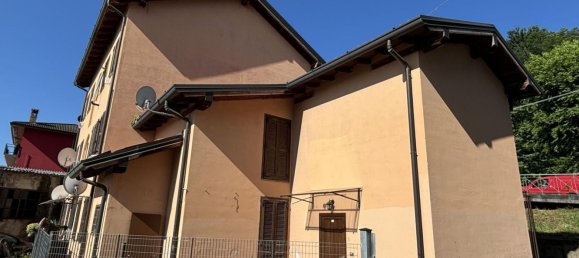 Квартира с 2 комнатами в Бонате Сопра, Италия № 184306 3