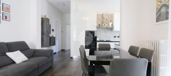 2 Schlafzimmer Wohnung in Rho, Italy, Nr. 357892 2