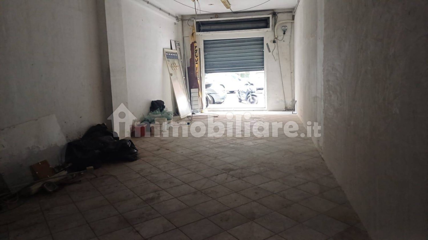 Entrepôt à Palermo, Italy 55m² No. 225216