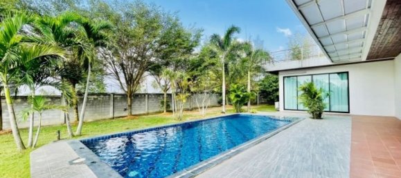 3 غرف نوم منزل ذو طابقين في Pattaya, Thailand رقم 4993 11