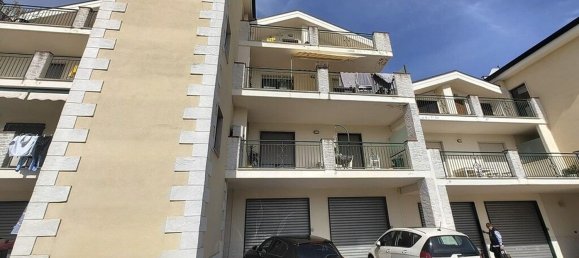 4-salle Appartement à Vasto, Italy No. 276688 3