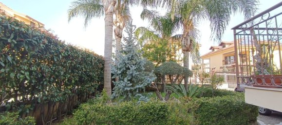 6 bedrooms Villa in Giugliano in Campania, Italy No. 340017 3