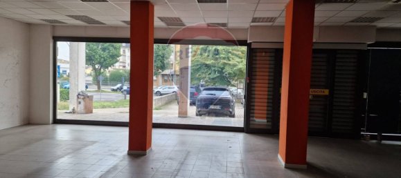 Propiedad comercial en Cremona, Italy 450 m² No. 113017 18