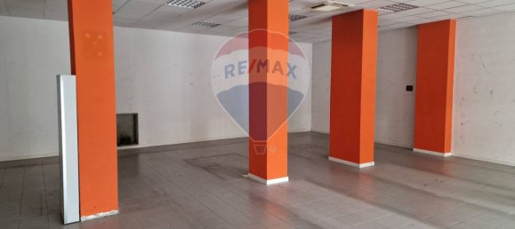 Propiedad comercial en Cremona, Italy 450 m² No. 113017 13