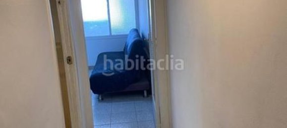 Квартира с 3 спальнями в Бадалона, Испания № 136808 13