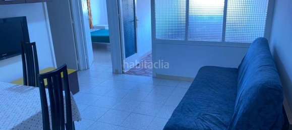 Квартира с 3 спальнями в Бадалона, Испания № 136808 2