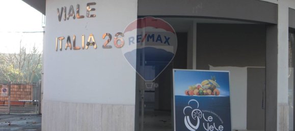 360m² Commercial property in Forlì, Italy No. 124897 2