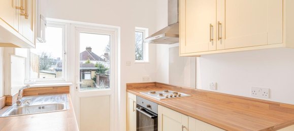 3 bedrooms House in Beckenham, United Kingdom No. 965 5