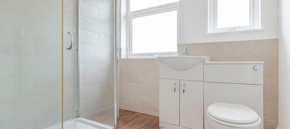 3 bedrooms House in Beckenham, United Kingdom No. 965 8