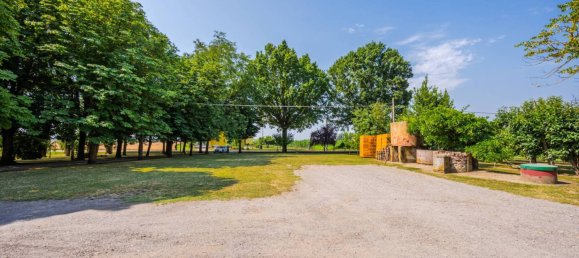 4 غرف نوم منزل في San Giovanni in Persiceto, Italy رقم 376158 2