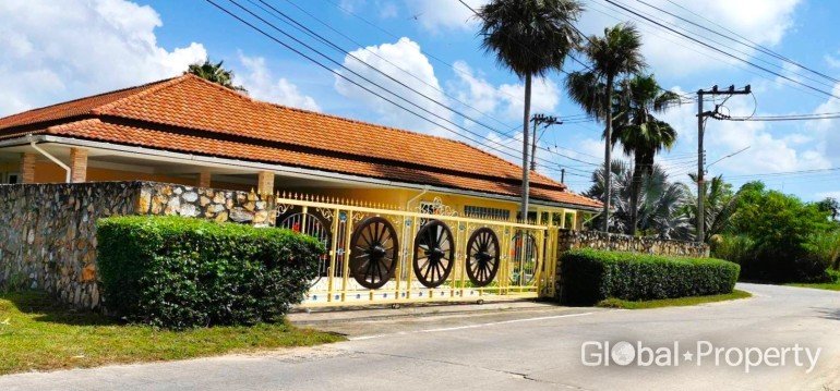 Moradia T4 em Pattaya, Thailand N.º 19841