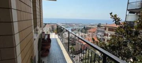 4 Schlafzimmer Wohnung in Savona, Italy, Nr. 314850 14