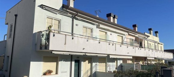 Apartamento de 2 dormitorios en Borghetto Santo Spirito, Italy No. 112032 4