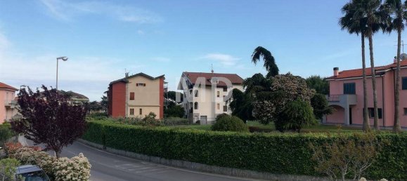 Apartamento de 2 dormitorios en Borghetto Santo Spirito, Italy No. 112032 33