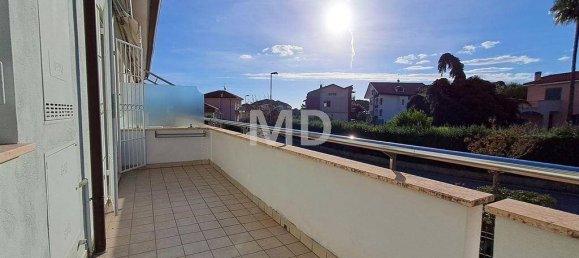 Apartamento de 2 dormitorios en Borghetto Santo Spirito, Italy No. 112032 18