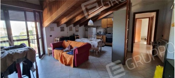 3 rooms Apartment in Castellanza, Italy No. 185297 2