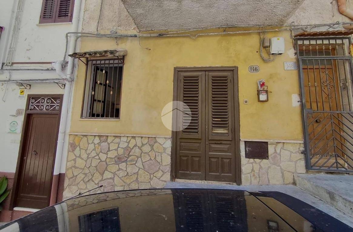 Квартира с 2 спальнями в Карини, Италия № 262842