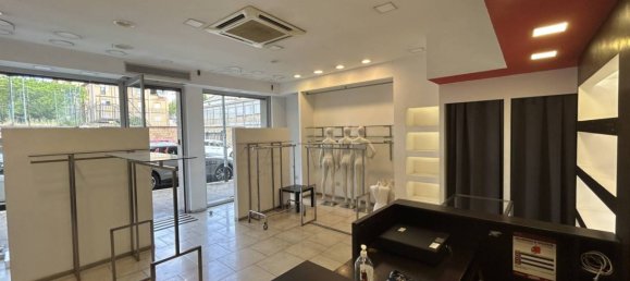 1 room Commercial property in Rome, Italy No. 318440 8
