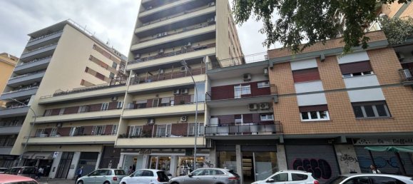 1 room Commercial property in Rome, Italy No. 318440 10