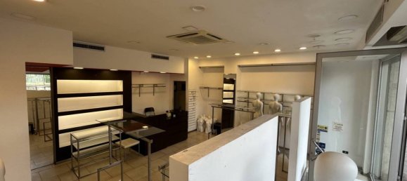 1 room Commercial property in Rome, Italy No. 318440 5