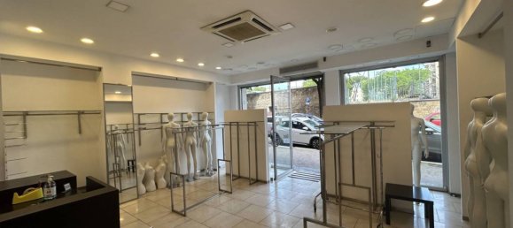 1 room Commercial property in Rome, Italy No. 318440 2
