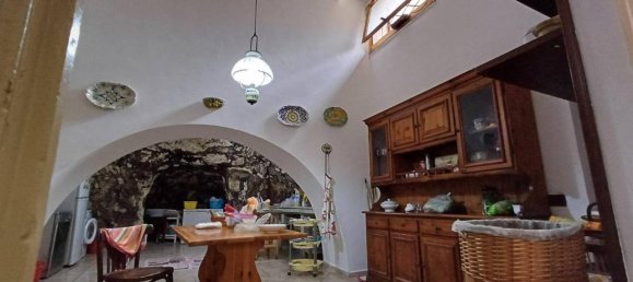 5 rooms Apartment in Sciacca, Italy No. 36832 17