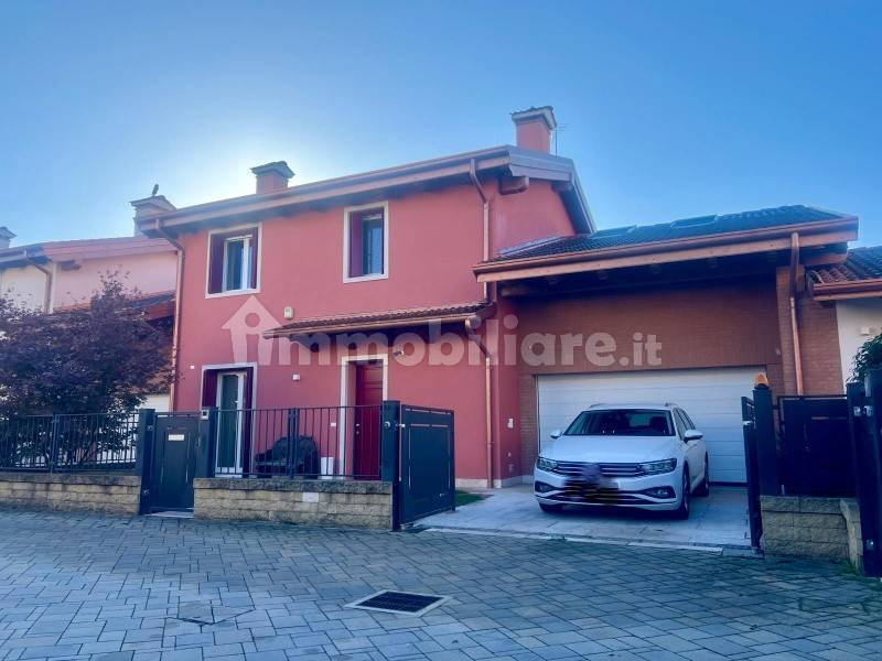 3 chambres Villa à Vicenza, Italy No. 69155