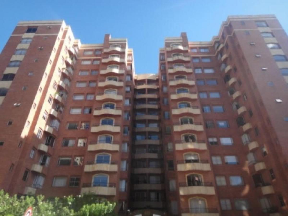 2 bedrooms House in Bogota, Colombia No. 13138