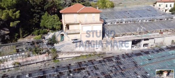 9 rooms Villa in Sanremo, Italy No. 34765 6