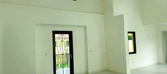 Moradia T3 em Chon Buri, Thailand N.º 66837 9