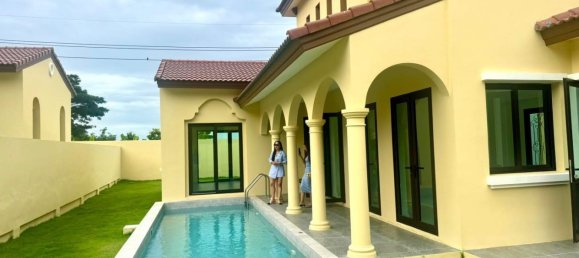 Moradia T3 em Chon Buri, Thailand N.º 66837 6